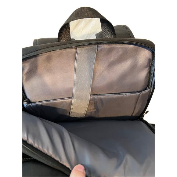 Target Clamshell Black Padded Computer Backpack - Picture 4 of 5